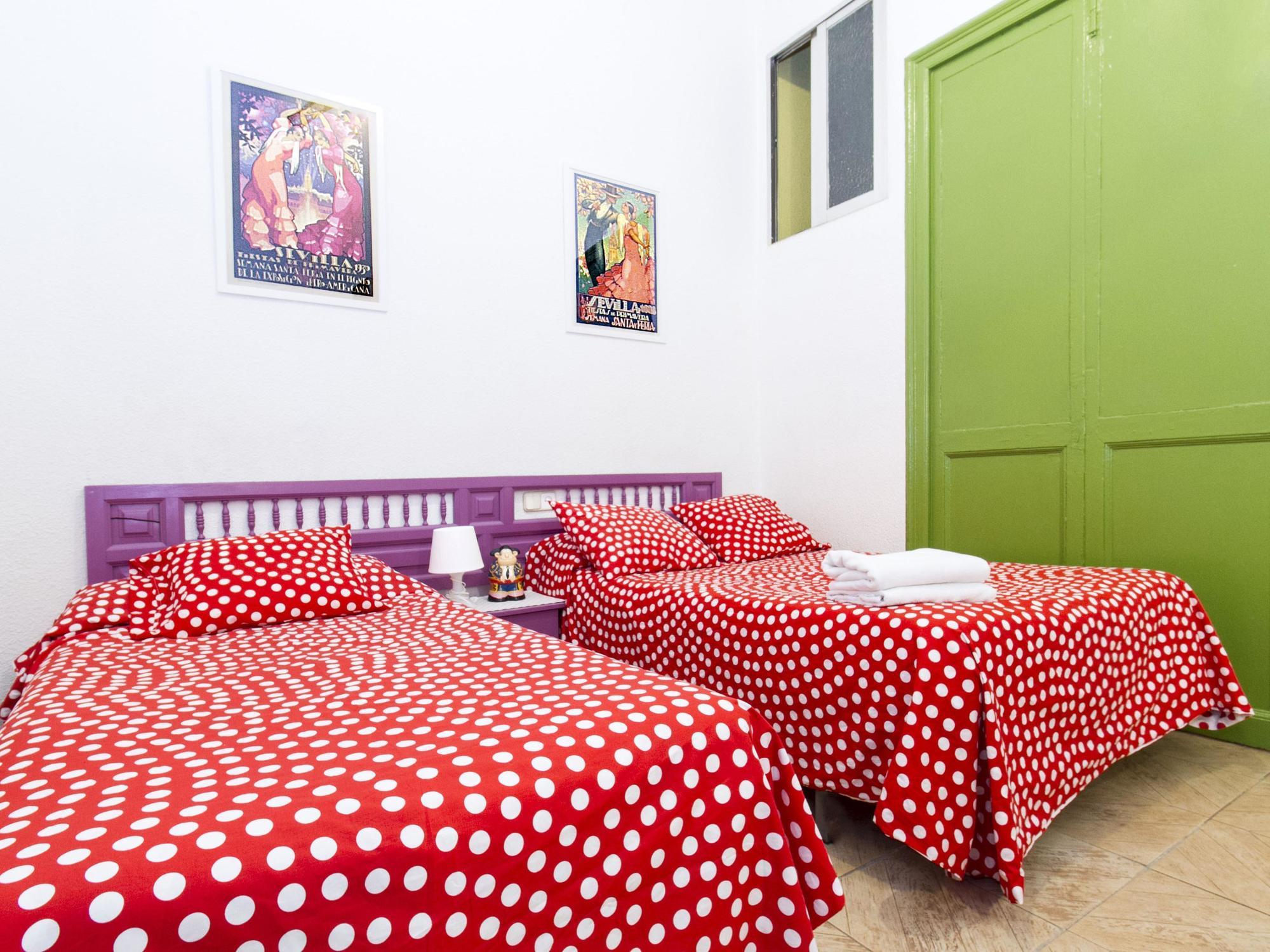 Hostal Bahia Madrid Exterior photo