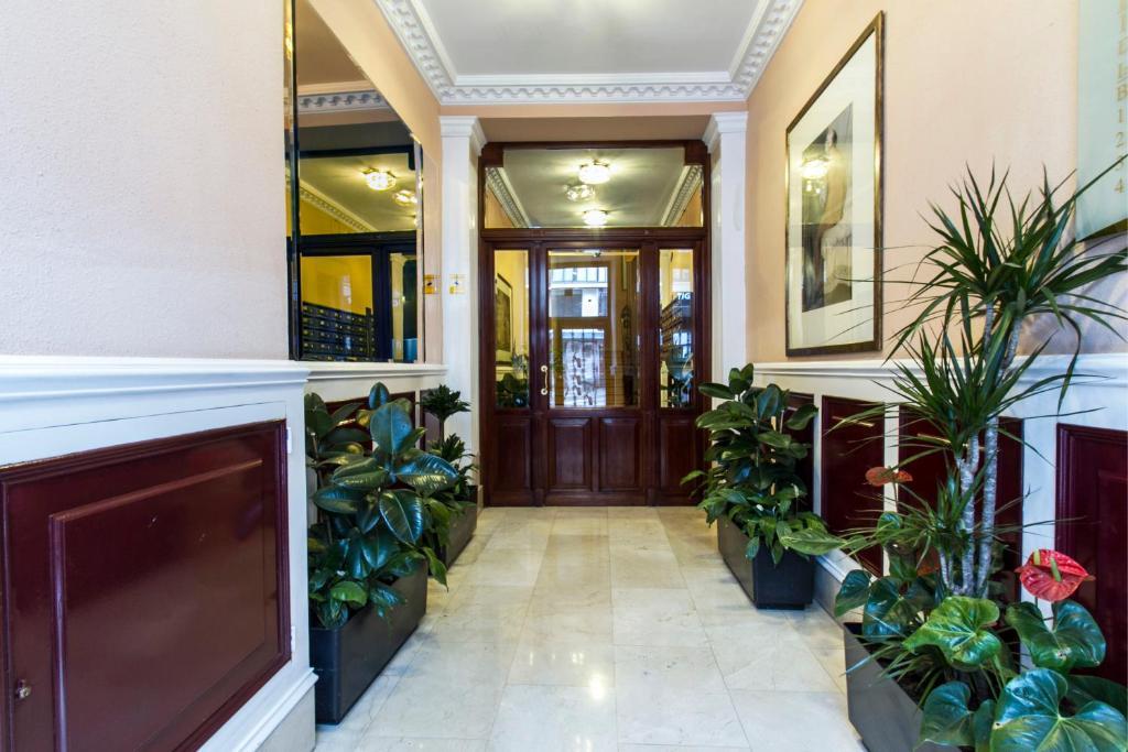Hostal Bahia Madrid Exterior photo