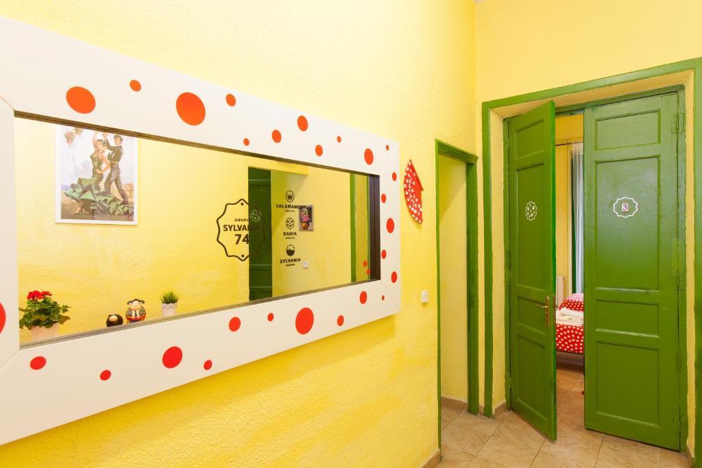 Hostal Bahia Madrid Exterior photo