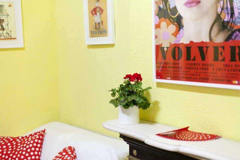 Hostal Bahia Madrid Exterior photo
